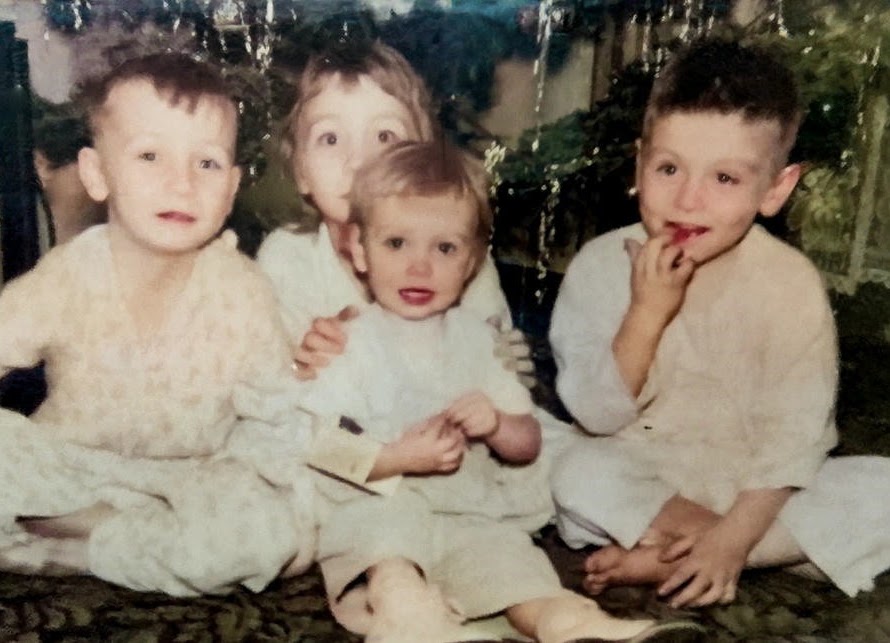 Pauly, Lainie, Margie, Bobby with his loose tooth, Christmas